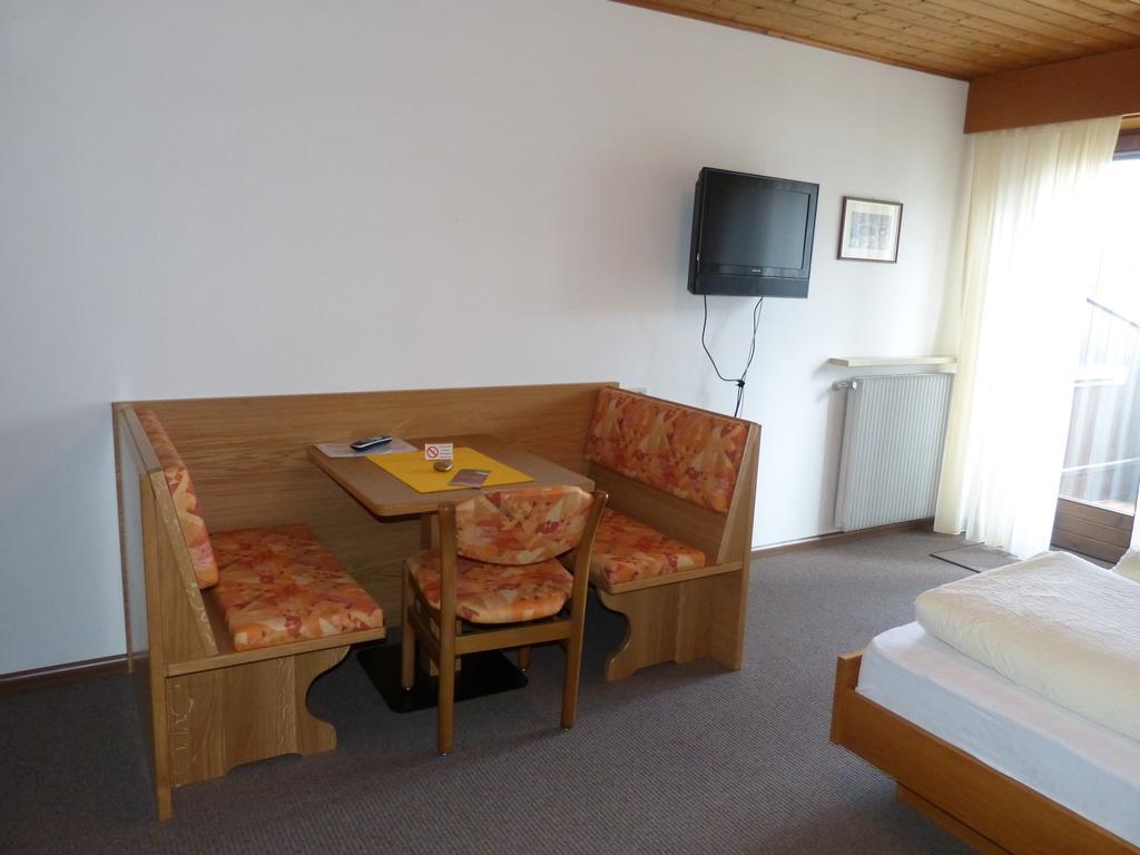 Haus Christl Bed & Breakfast Lana Exterior photo